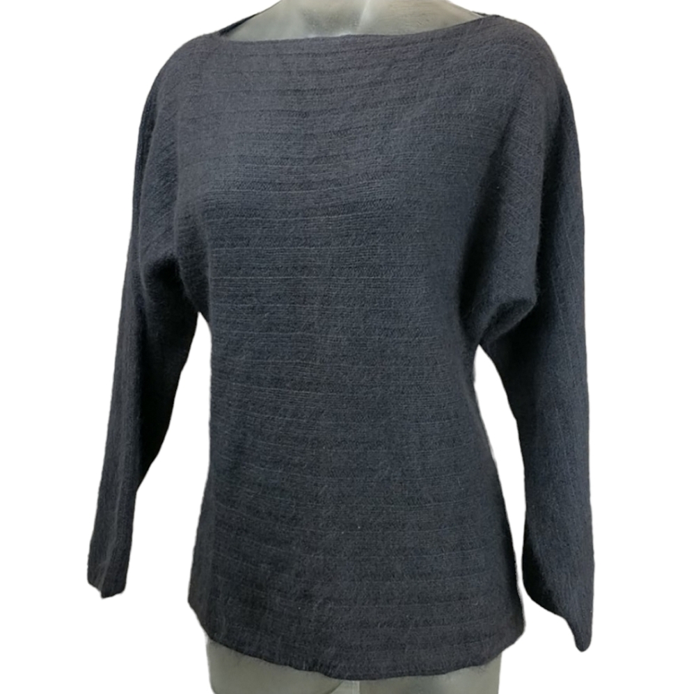 FENN WRIGHT & MANSON Angora Rabbit Hair Blend Top Size Small classic luxury